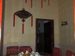 -壹阁胡羊焖饼(特色小吃街店)