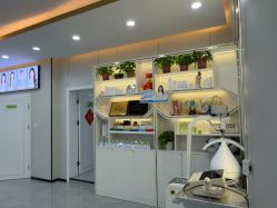 -苗医生科技祛痘连锁