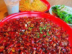 -先启半步颠小酒馆(白麓里店)