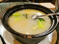 鱼骨豆腐汤-吴越荣记苏州菜·松鼠桂鱼100%活鱼现做(斜塘老街店)