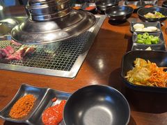 -肉甲韩国木炭烤肉(新壹街1店)