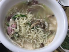 -东巴谷野生菌火锅餐厅