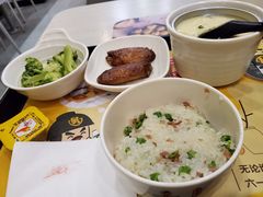 -老娘舅餐厅(黄龙体育中心店)