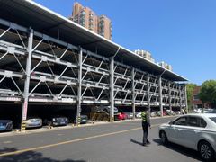 -复旦大学附属中山医院青浦分院-停车场