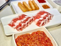 -海底捞火锅鲜切牛肉主题店(长寿路店)