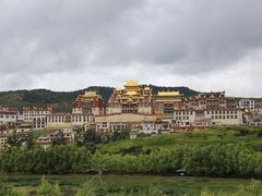 -噶丹松赞林寺