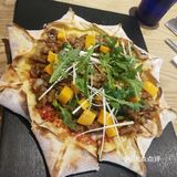 味道赞到爆，披萨皮薄馅料，星星披萨里的牛肉和芒果味道