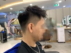 点击看大图 -八佰伴8008星级形象店