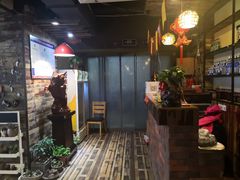 -陆记牛庄·碳锅龙虾烧烤(爱上花园店)