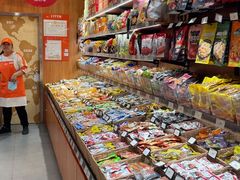 -来伊份(仙霞路五店)