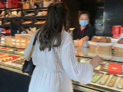 -Salon de The de Joel Robuchon(外滩18号店)