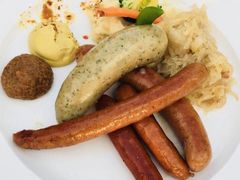 -LENBACH兰巴赫西餐啤酒坊(大连东港店)