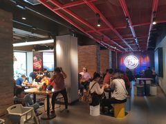 等位区-肯德基(蓝桥店)