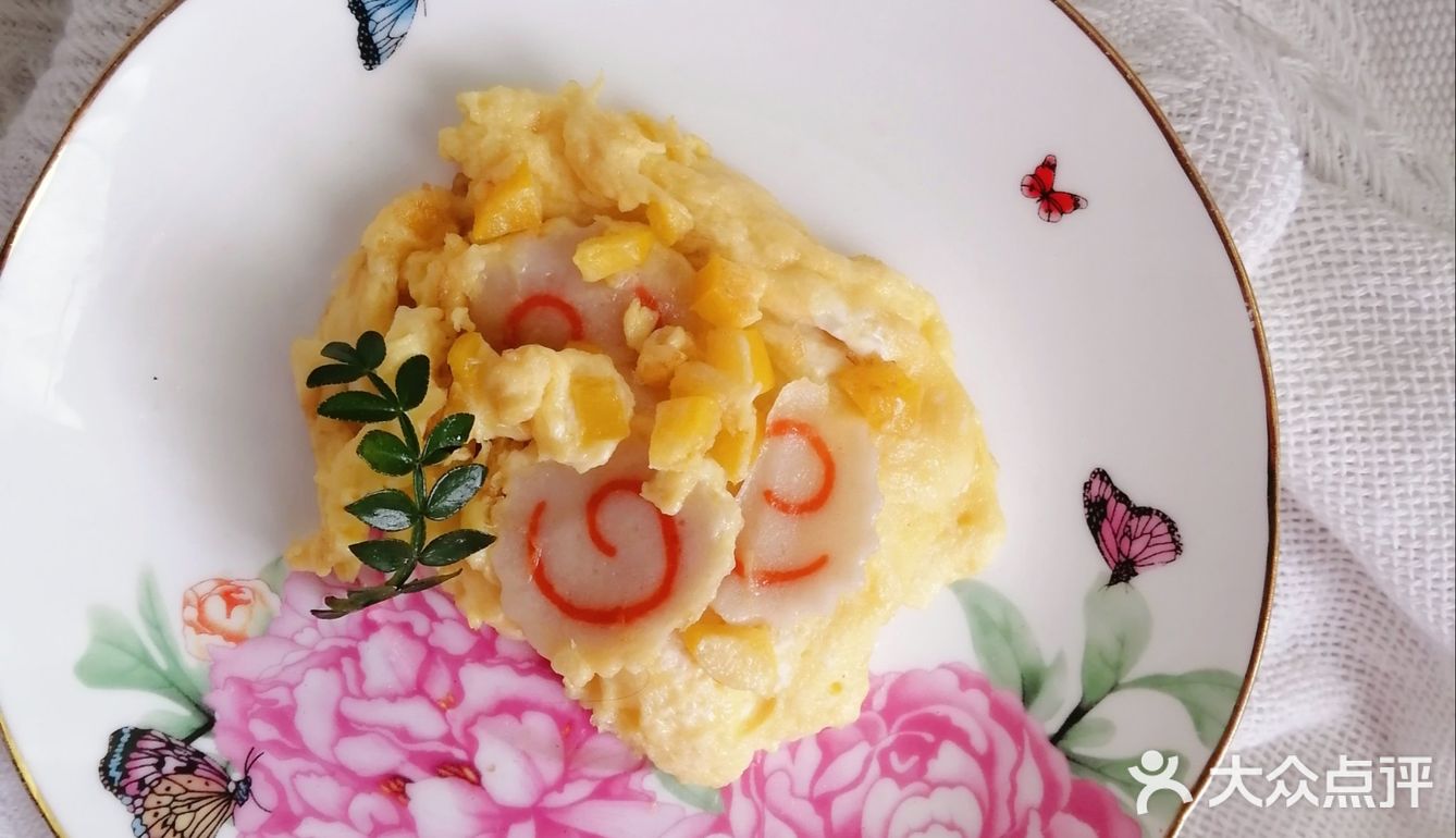 🌸颜值口味双高[爱心]黄椒鱼板🍥炒蛋🥚