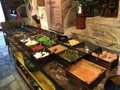 -老牌坊云南鱼豆花火锅(嵩山店)