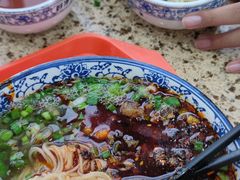 -吾穆勒蓬灰牛肉面·清真(北滨河中路店)