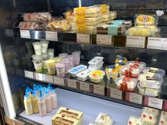 面包甜点陈列柜-苹果花园(龙漕路店)