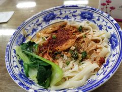 油泼面-华天新川面馆(闹市口店)