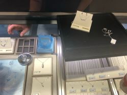 -周大福CHOW TAI FOOK(大洋百货店)