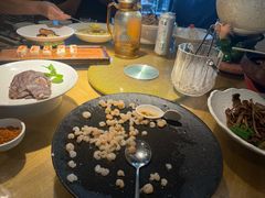 手剥河虾仁-吴越荣记苏州菜·松鼠桂鱼(月光码头店)