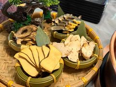 -慢丽江·云南野生菌土鸡锅(付家庄店)