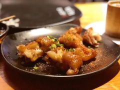 烤猪蹄-何师烧烤Pro ·江湖川菜·小龙虾·精酿(太古里旗舰店)