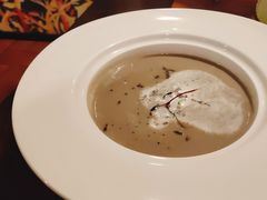 香滑野生蘑菇汤-Golden Lily河内巴黎法越料理餐厅(建国西路店)