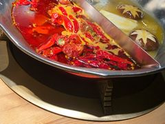 -湊湊火锅·茶憩(杭州湖滨银泰in77店)