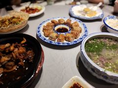 -客家大院·非遗赣南客家菜(郁孤台店)