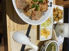 日出千层五花-熊吞·大碗丼烧肉饭(西市场嘉华店)