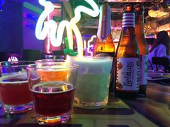 -UP嘻哈酒吧(粉巢店)
