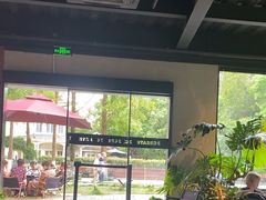 -J Create城市露营咖啡·简餐·宠物(上海动物园店)