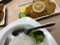 -佰搭果·广式茶餐厅(西华路店)