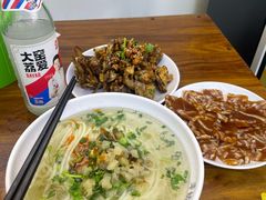 -萍姨抻面馆·鸡架冒菜(清湖店)