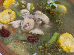 石橄榄炖鸡-洪大厨鸡煲(福田店)