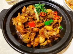 土鸡烧泥鳅-楚畹园