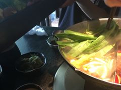 -湊湊火锅·茶憩(新中关购物中心店)