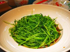 酒香炒豆苗-老头儿油爆虾·知味杭州(爱琴海购物中心)