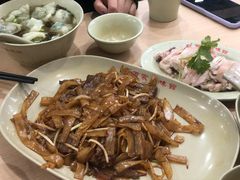 干炒牛河-百家鸡味馆(清泰店)