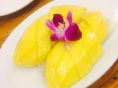 -J Daeng Seafood