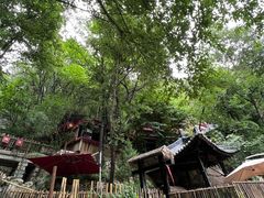 -沣峪森林公园龙潭戏水景区
