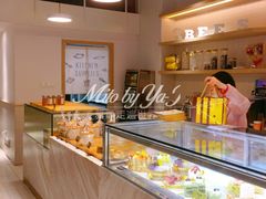 面包甜点陈列柜-三只蜜蜂蛋糕(东城店)