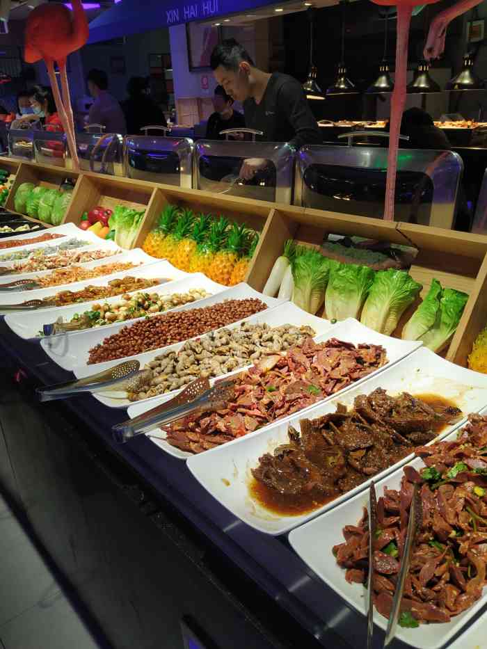 鑫海汇烤肉海鲜自助(滨江道店)