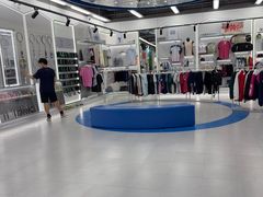 -YONEX苗江运动城(源深店)