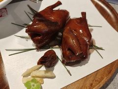 红烧脆皮乳鸽-凯逸轩·匠心粤菜(中城名仕汇店)