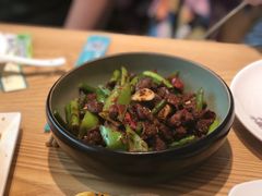 -小镇大厨新概念复合中餐厅(万达广场大连高新店)