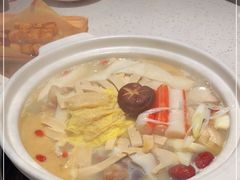 -三人行骨头王火锅(长寿店)