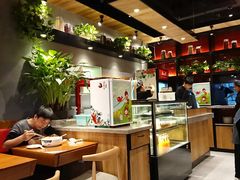 -渝是乎川渝小炒(新世界百货望京店)