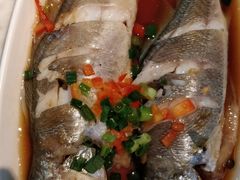 -浅深(世茂滨江精品店)