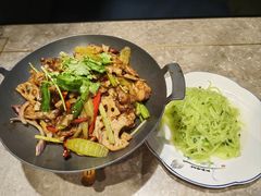 -月枫江南小馆(绿地缤纷广场店)